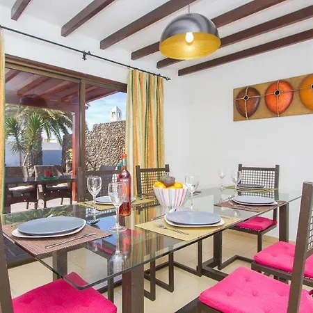 Puerto Del Carmen Sleeps 6 Pool Wifi * Puerto del Carmen (Lanzarote)