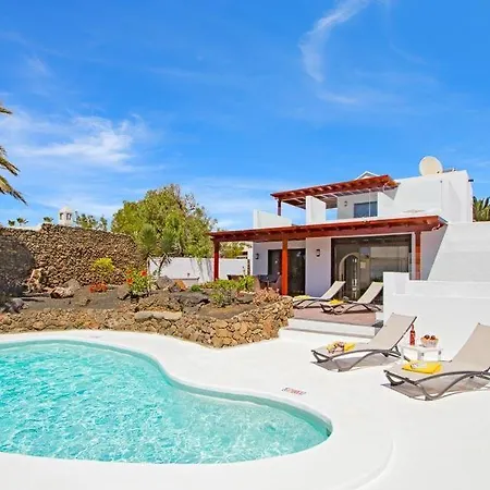 Puerto Del Carmen Sleeps 6 Pool Wifi